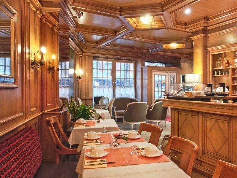 Murat Paris Exterior photo